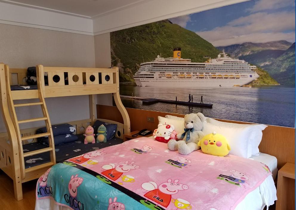 Linjiang International Cruise Hotel Baoyang Road Xangai Exterior foto
